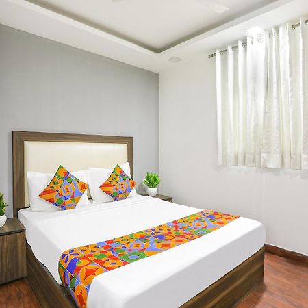 Fabexpress The Arrow Hotel New Delhi Ngoại thất bức ảnh
