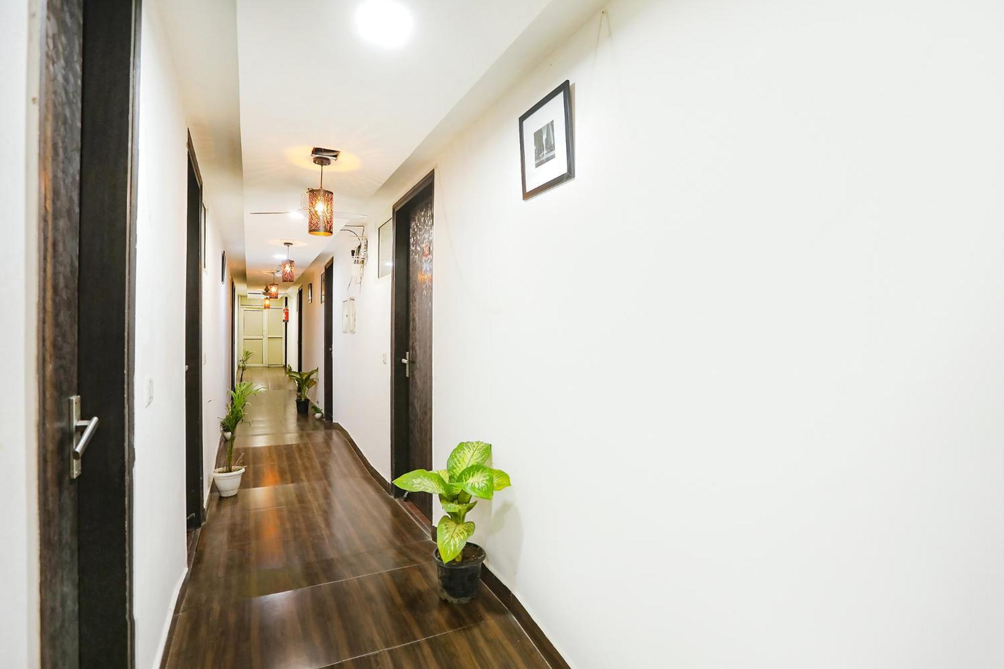 Fabexpress The Arrow Hotel New Delhi Ngoại thất bức ảnh