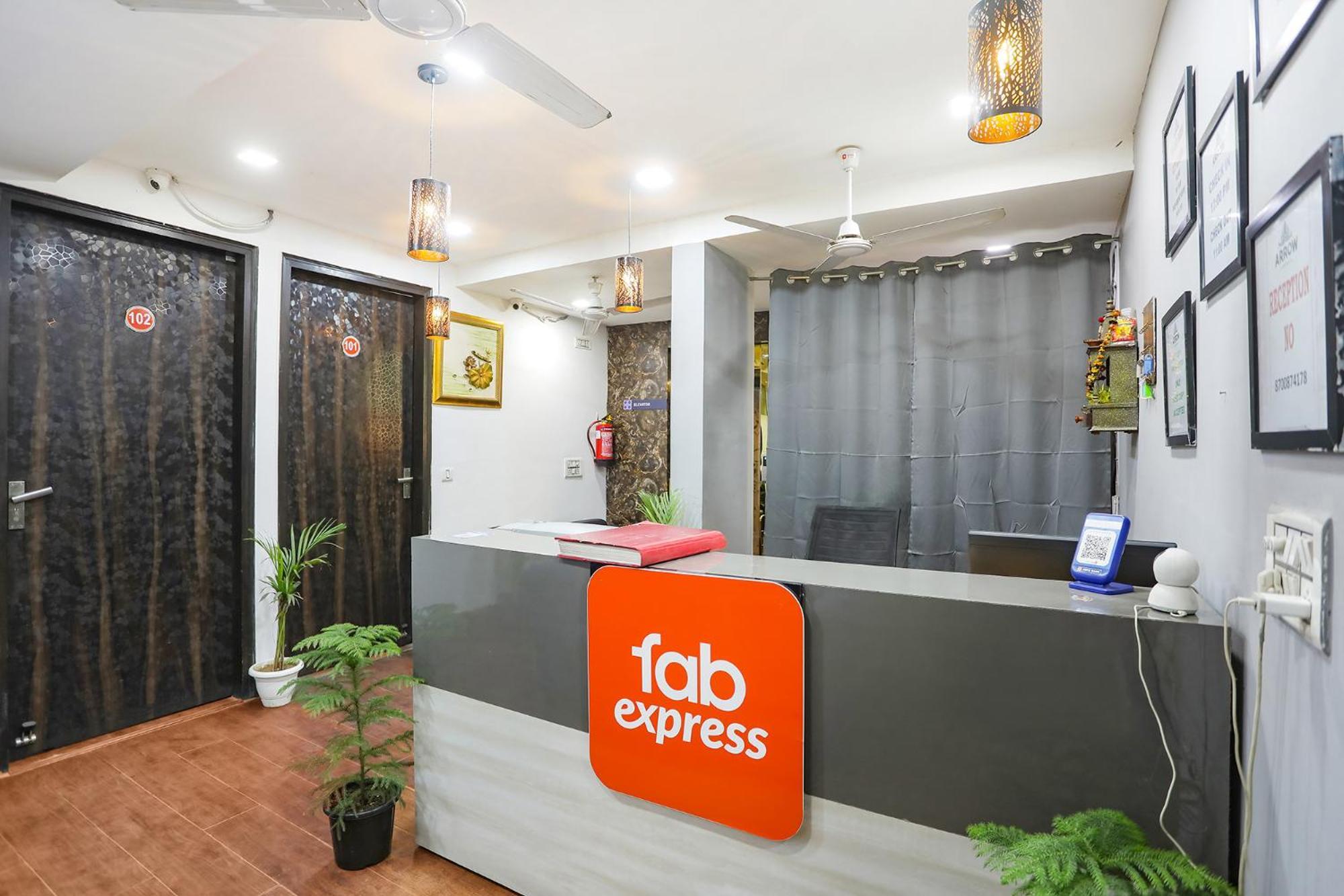 Fabexpress The Arrow Hotel New Delhi Ngoại thất bức ảnh