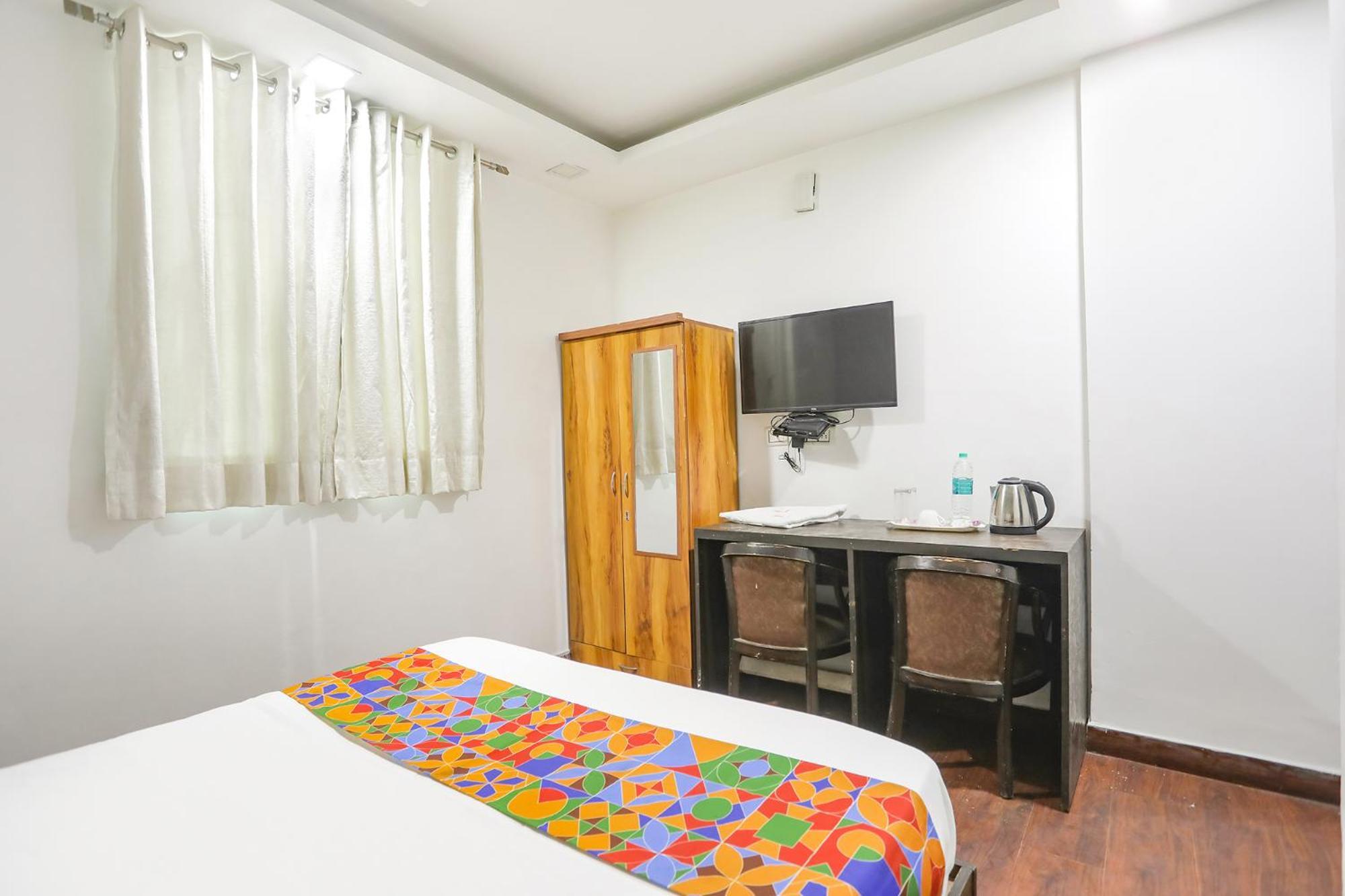 Fabexpress The Arrow Hotel New Delhi Ngoại thất bức ảnh